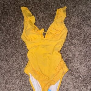 Cupshe Ruffle One Piece Swimsuit